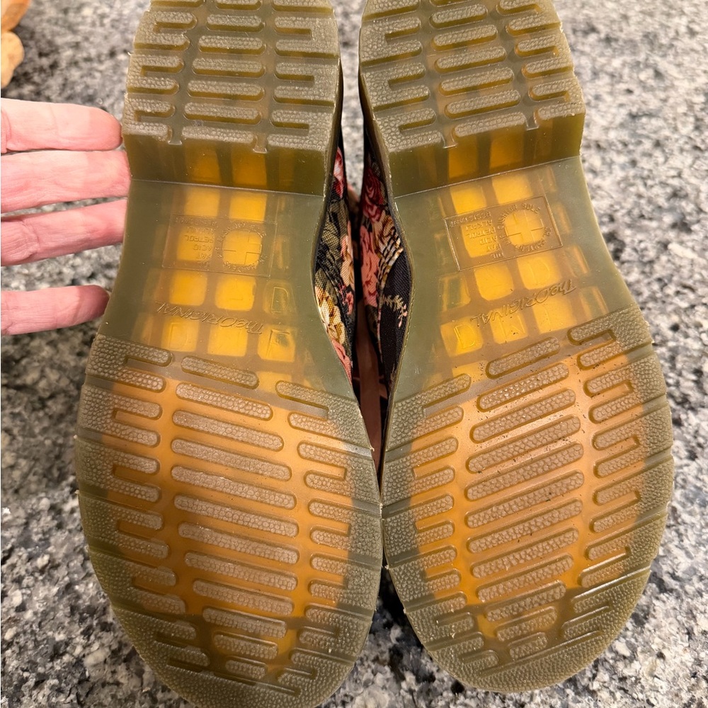 RARE Dr. Martens 1460 Victorian Floral boots- Women’s sz 9 - Picture 10 of 10